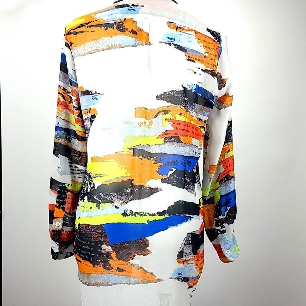 Two by Vince Camuto Abstract Collage Script Print Button Down Shirt Small Multi - Picture 4 of 6